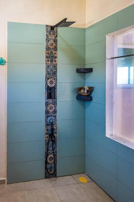 דירות צ'לם Oceanfront Casita Coral מראה חיצוני תמונה